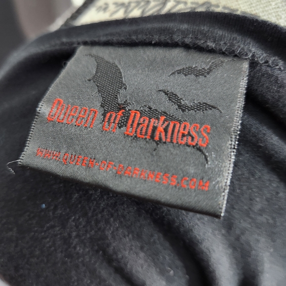 Queen Of Darkness Skull Web Dress - Picture 7 of 7